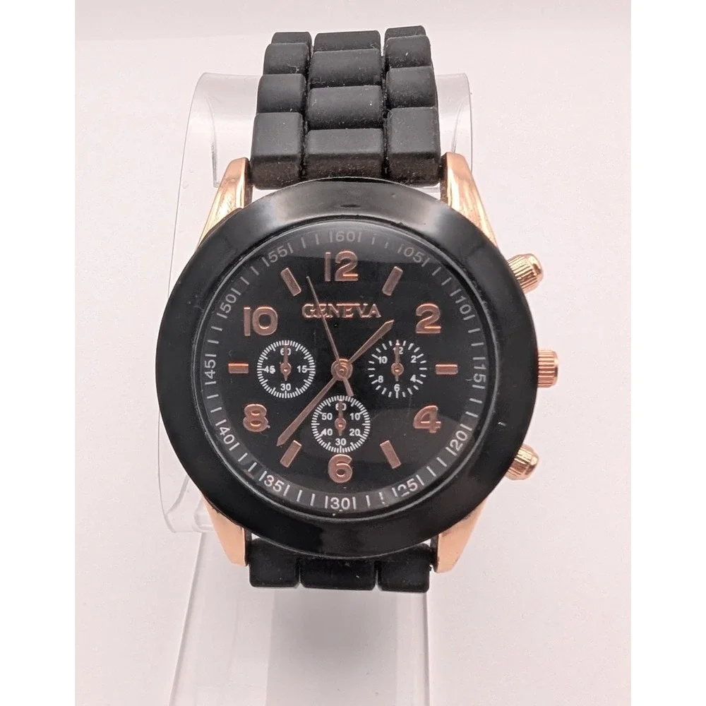 Sports Black Silicone Band Quartz Watch New‎ Battery